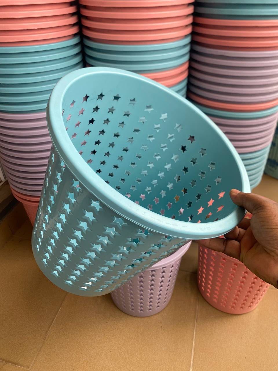 Star dusbin basket
