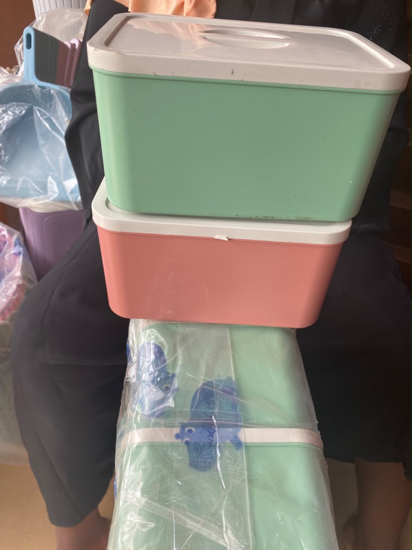 1.5 liter colored take away plate