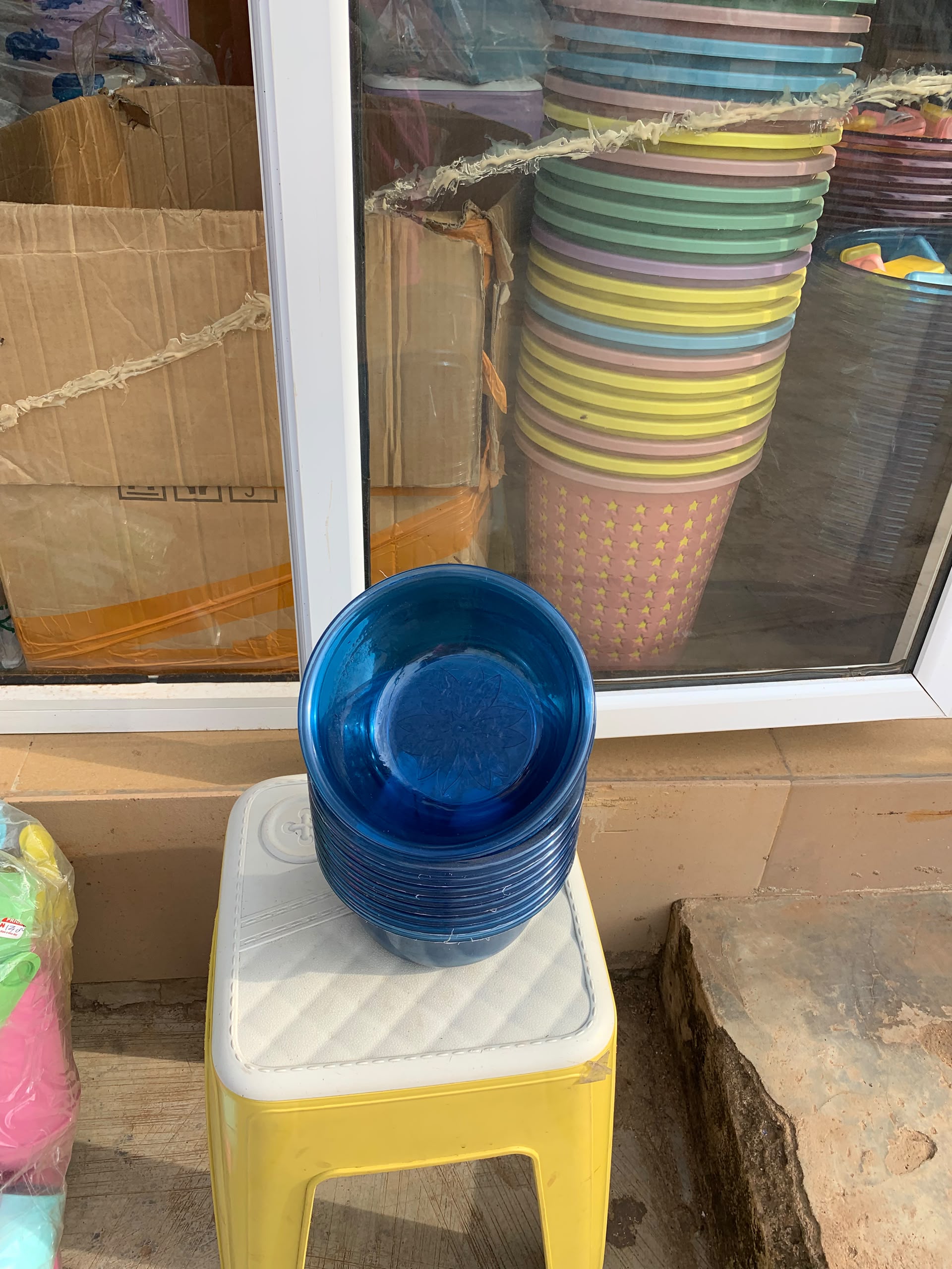 Small size acrylic bowl